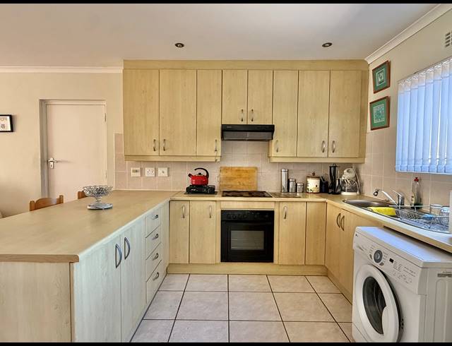 2 BEDROOM FREEHOLD SOLD IN SUNNINGDALE